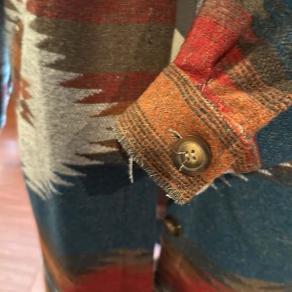 💥NEW ARRIVALS💥 Long Pattern Shacket - Picture 8 of 9